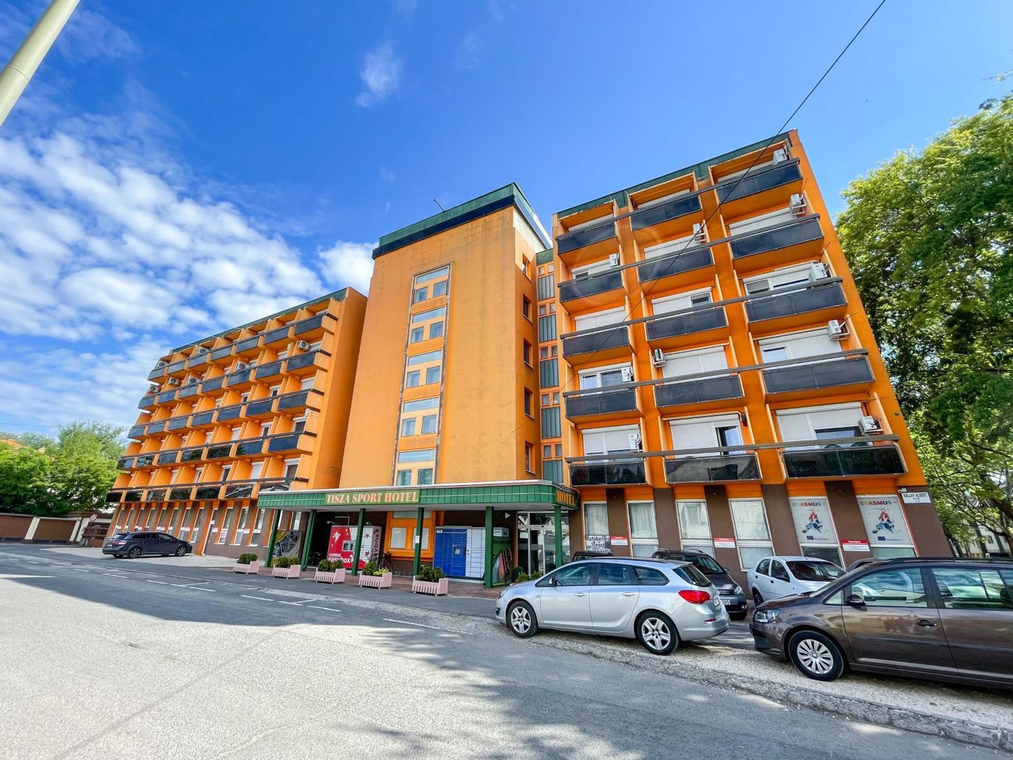 Hotel Tisza Sport 3*